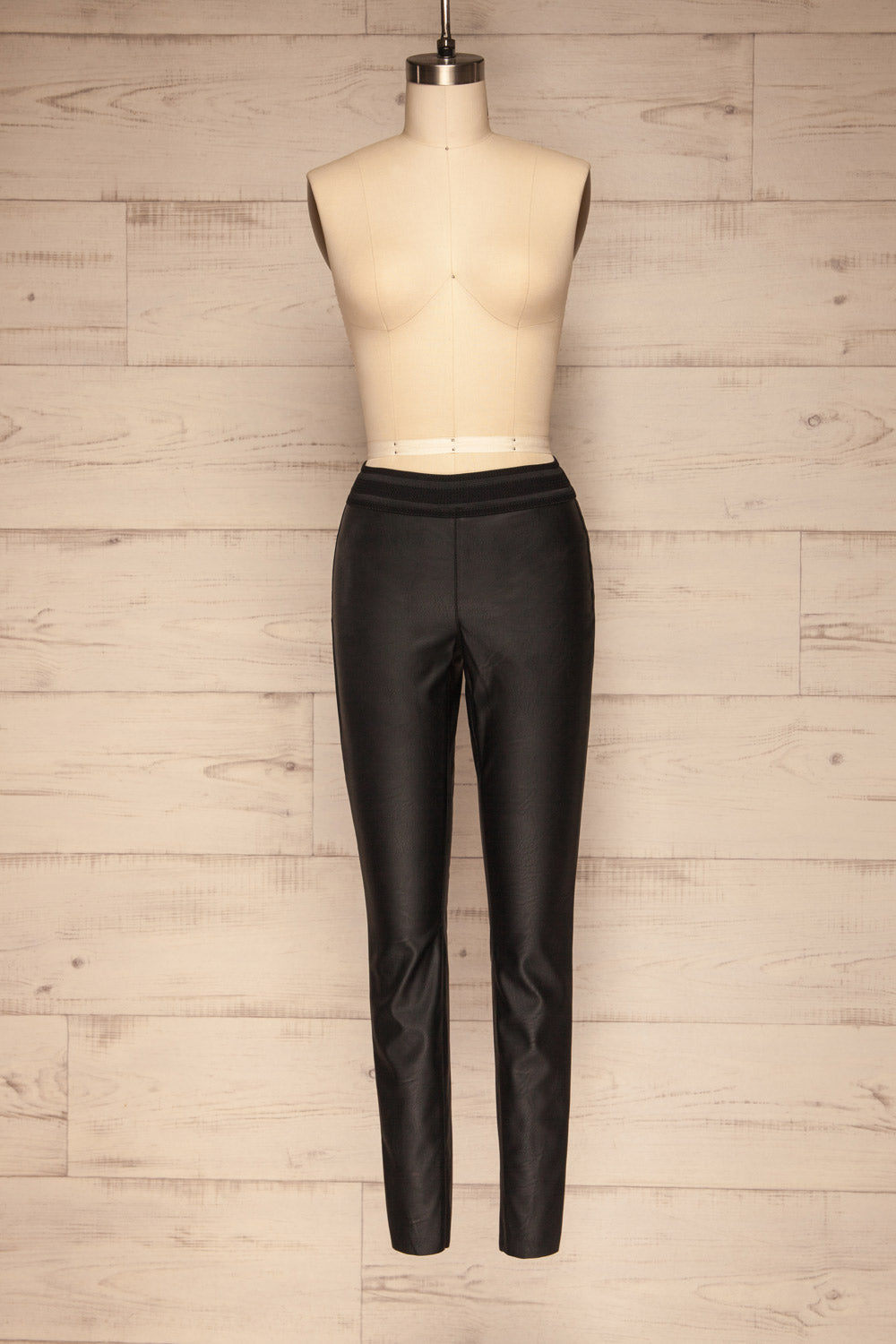 Koluszki Black Faux Leather Legging | La petite garçonne front view