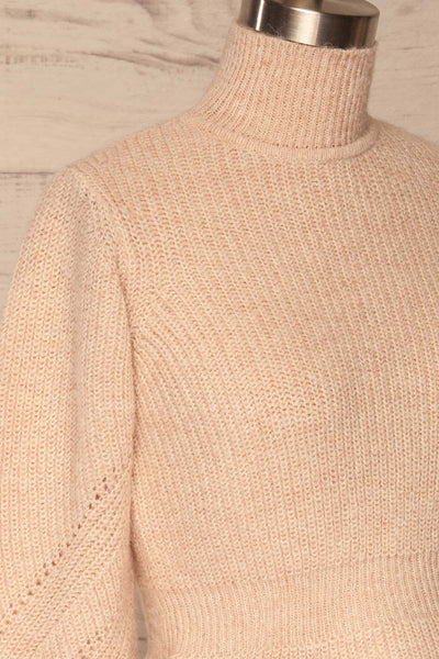 Krems Light Pink Puffy Sleeve Knit Sweater | La petite garçonne side close up