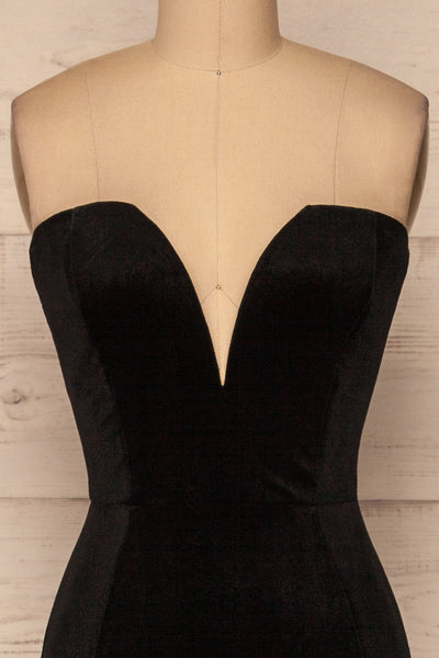 Kubra Black Velvet Maxi Dress | Robe | La Petite Garçonne front close-up