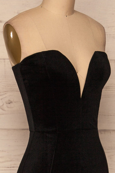 Kubra Black Velvet Maxi Dress | Robe | La Petite Garçonne side close-up