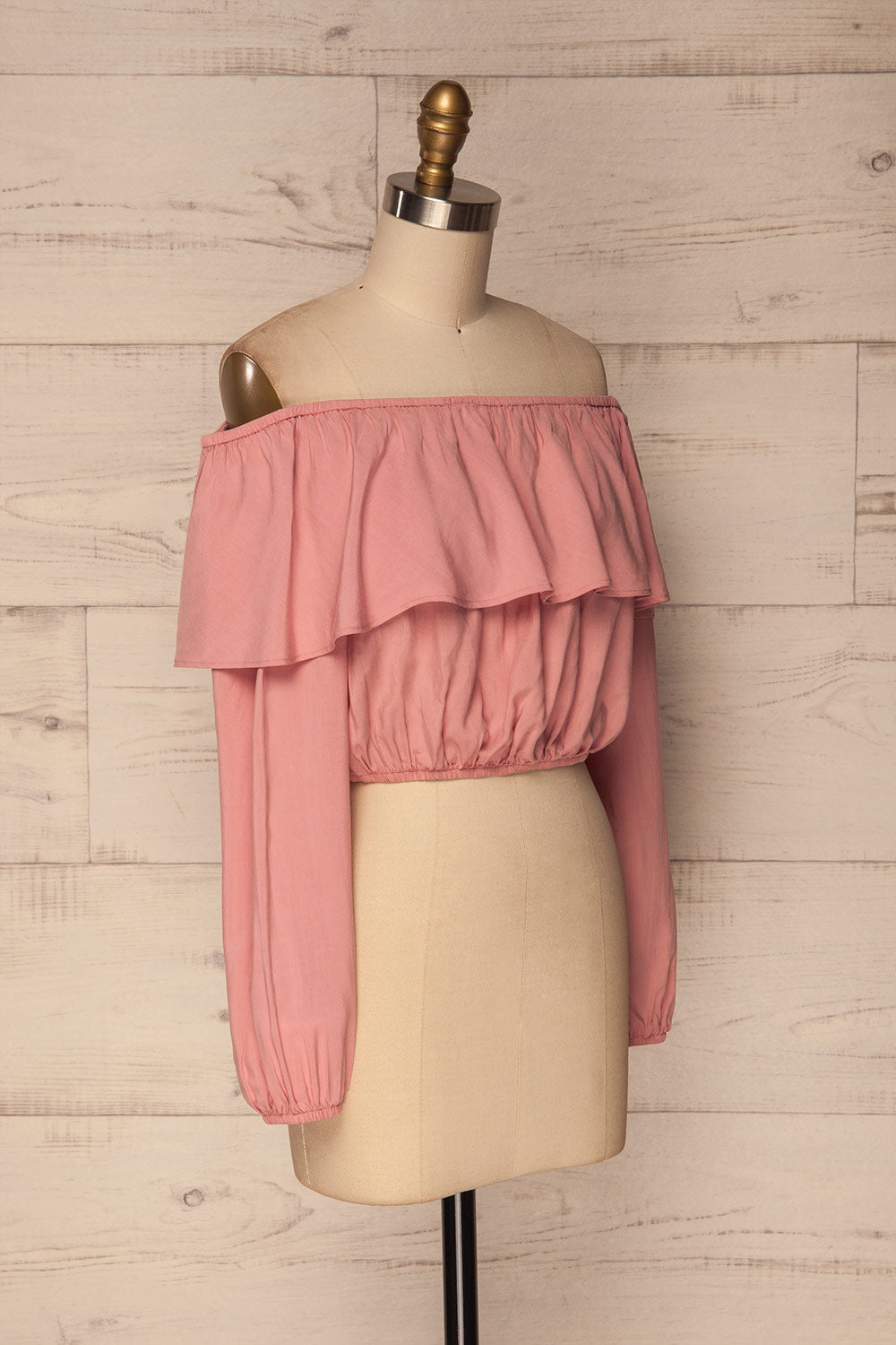 Laquila Pink Off-Shoulder Crop Top | La Petite Garçonne