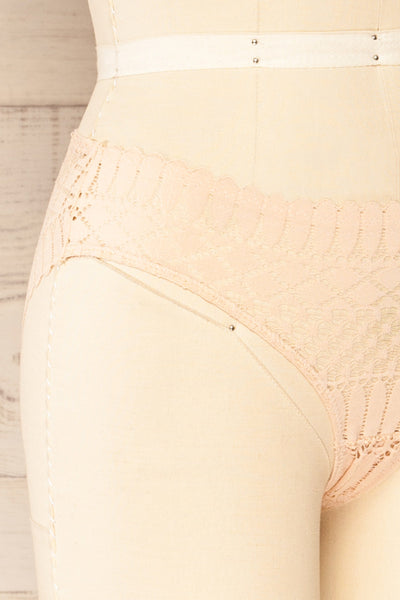 Larvik Beige Lace Bikini Underwear | La petite garçonne side close-up