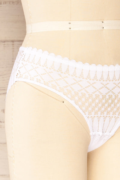 Larvik White Lace Bikini Underwear | La petite garçonne side close-up