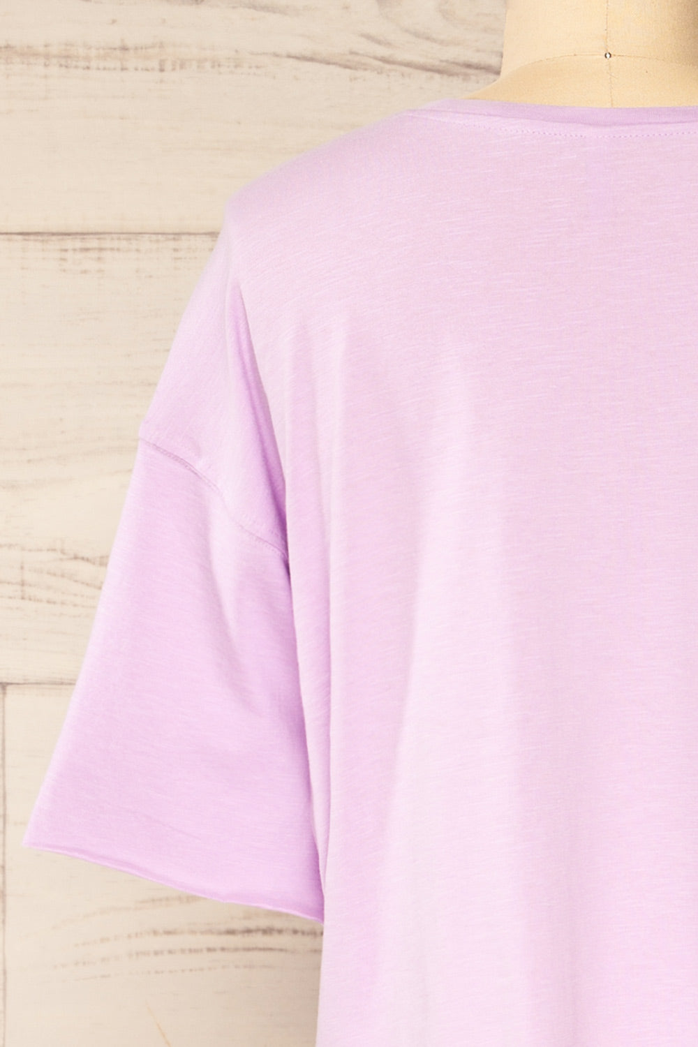 Lasin Lilac Purple Raw-Edge Cropped T-Shirt | La petite garçonne back close-up