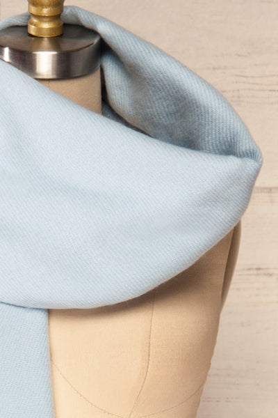 Le Baiser Blue Soft Knitted Scarf | La petite garçonne wrap close-up