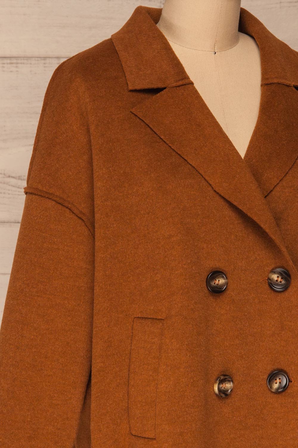 Leszno Camel Buttoned Wool Jacket | La petite garçonne side close-up