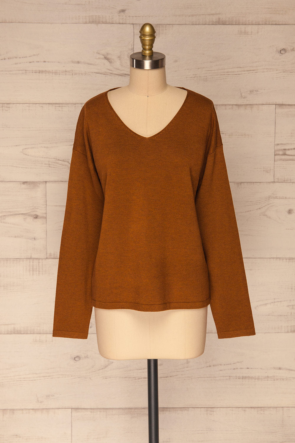 Lezajask Brown Long Sleeve Top | La petite garçonne front view 