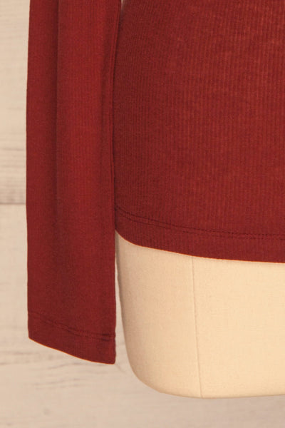 Loksa Brick Red Turtleneck | Haut Rouge sleeve close up | La Petite Garçonne