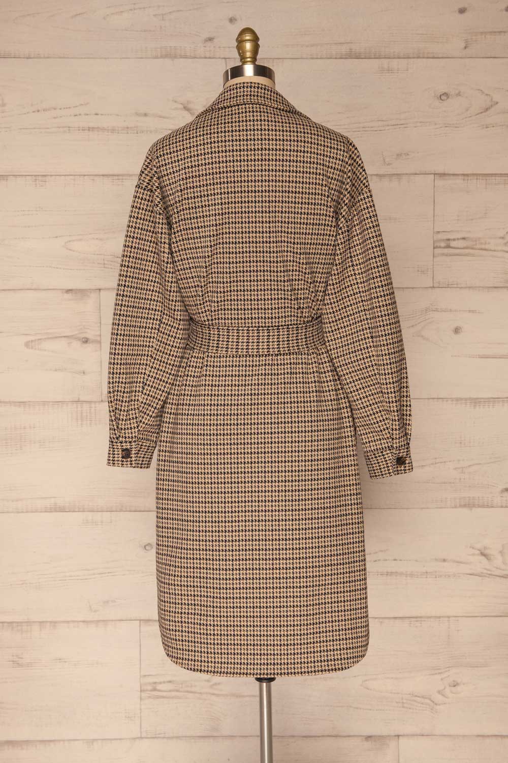  Londres Long Beige Houndstooth Coat | La petite garçonne back view