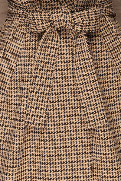 Londres Long Beige Houndstooth Coat | La petite garçonne fabric