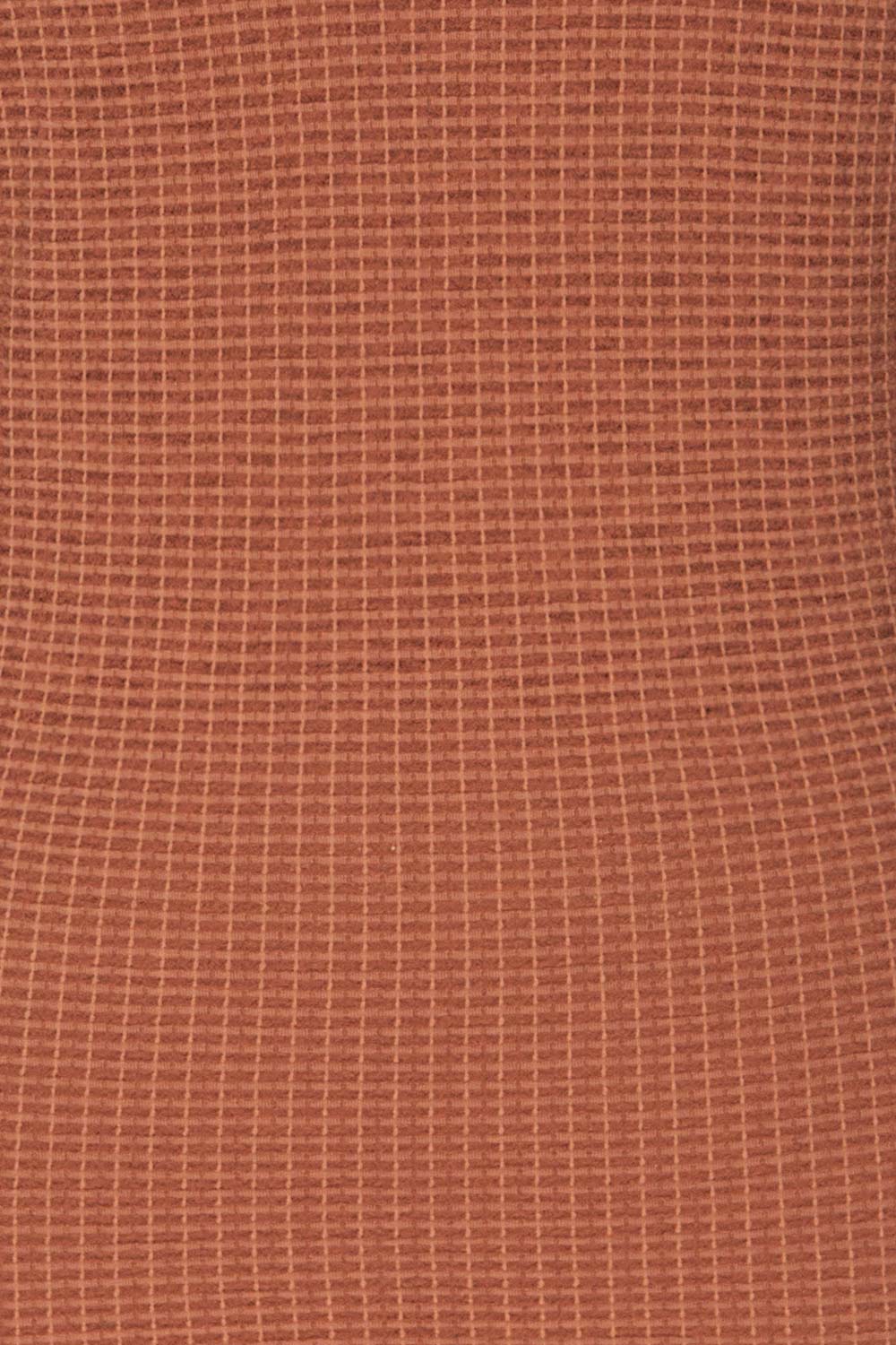 Lucca Marron Waffled Short Sleeve Top | Haut | La petite garçonne fabric detail 