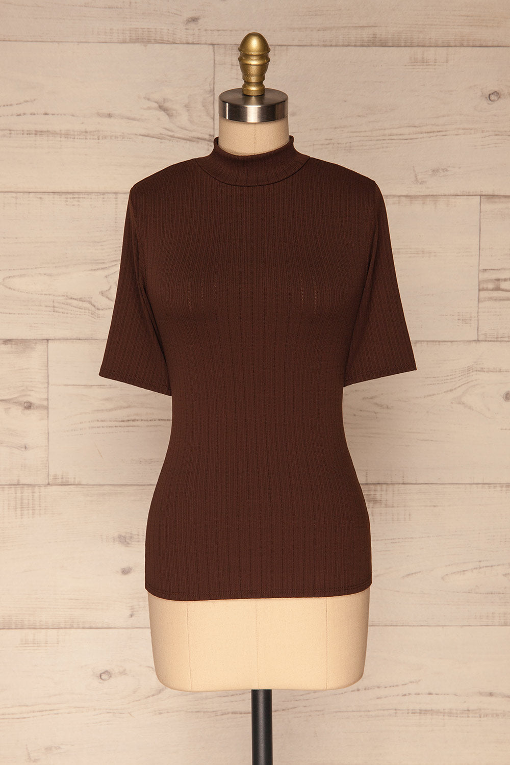 Lupeni Marron Mock Neck Top | Haut Brun front view | La Petite Garçonne