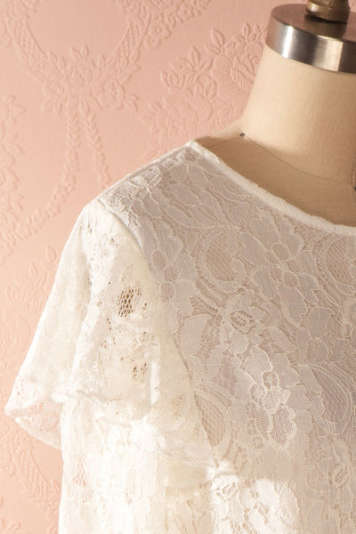 Lynnie Light - White lace ruffled blouse 4