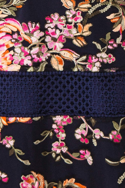 Lyzelle Navy Floral Lace Dress | Robe d'été | Boutique 1861 fabric details