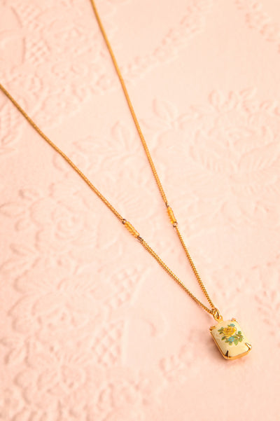 Mae West Jaune Dainty Golden Floral Pendant Necklace | Boutique 1861 1