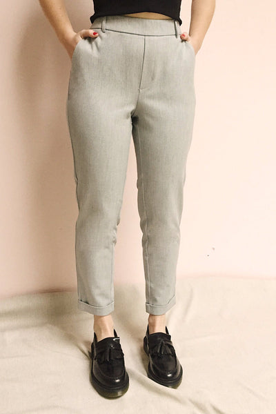 Mahee | Grey Cropped Pants
