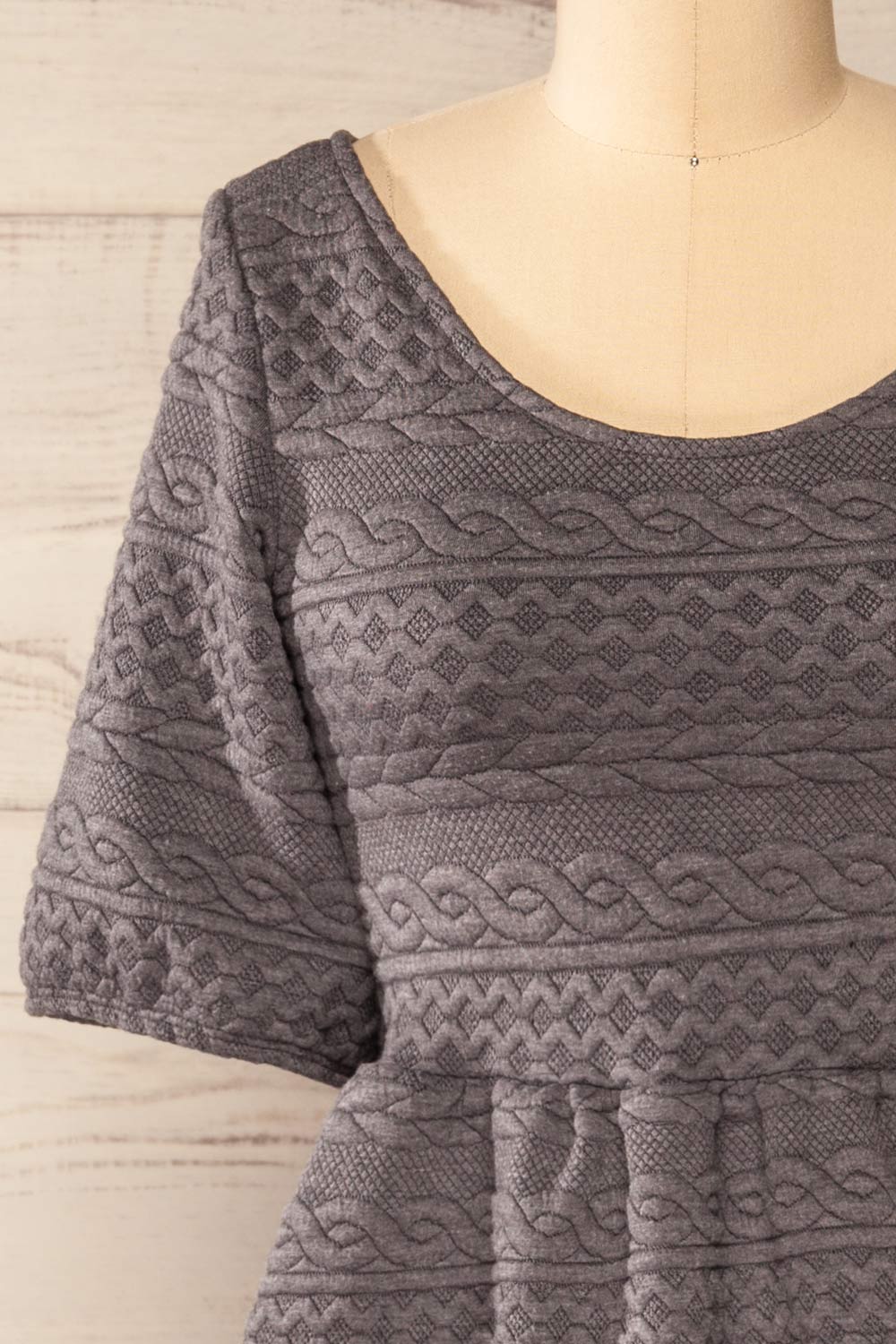 Maihori Short Grey Knitted Dress | La petite garçonne front close-up