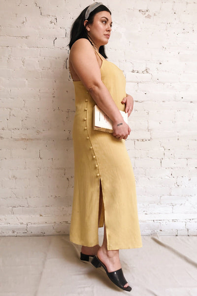 Mirandela Yellow Linen Midi Dress | La petite garçonne model look 1
