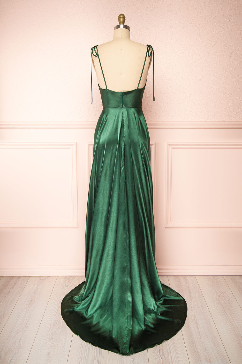 G900(2), Castelon Green Satin Slit cut Pre Wedding Shoot Long Trail Go –  Style Icon www.dressrent.in