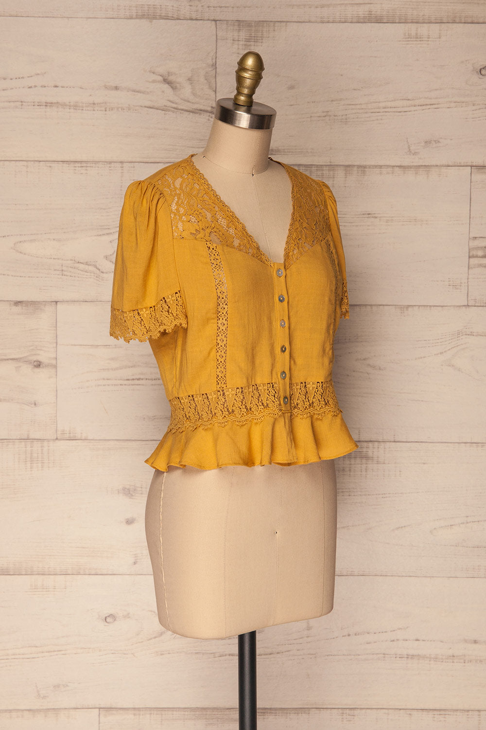 Muizen Mustard Yellow Short Sleeved Blouse w Lace | La Petite Garçonne 3