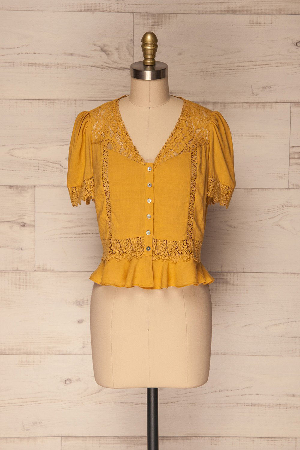 Muizen Mustard Yellow Short Sleeved Blouse w Lace | La Petite Garçonne