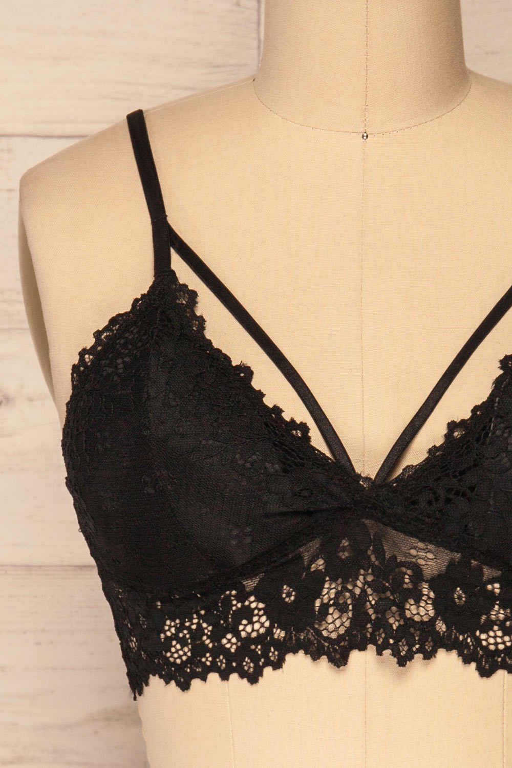 Nandrin Black Lace Triangular Bralette | La Petite Garçonne