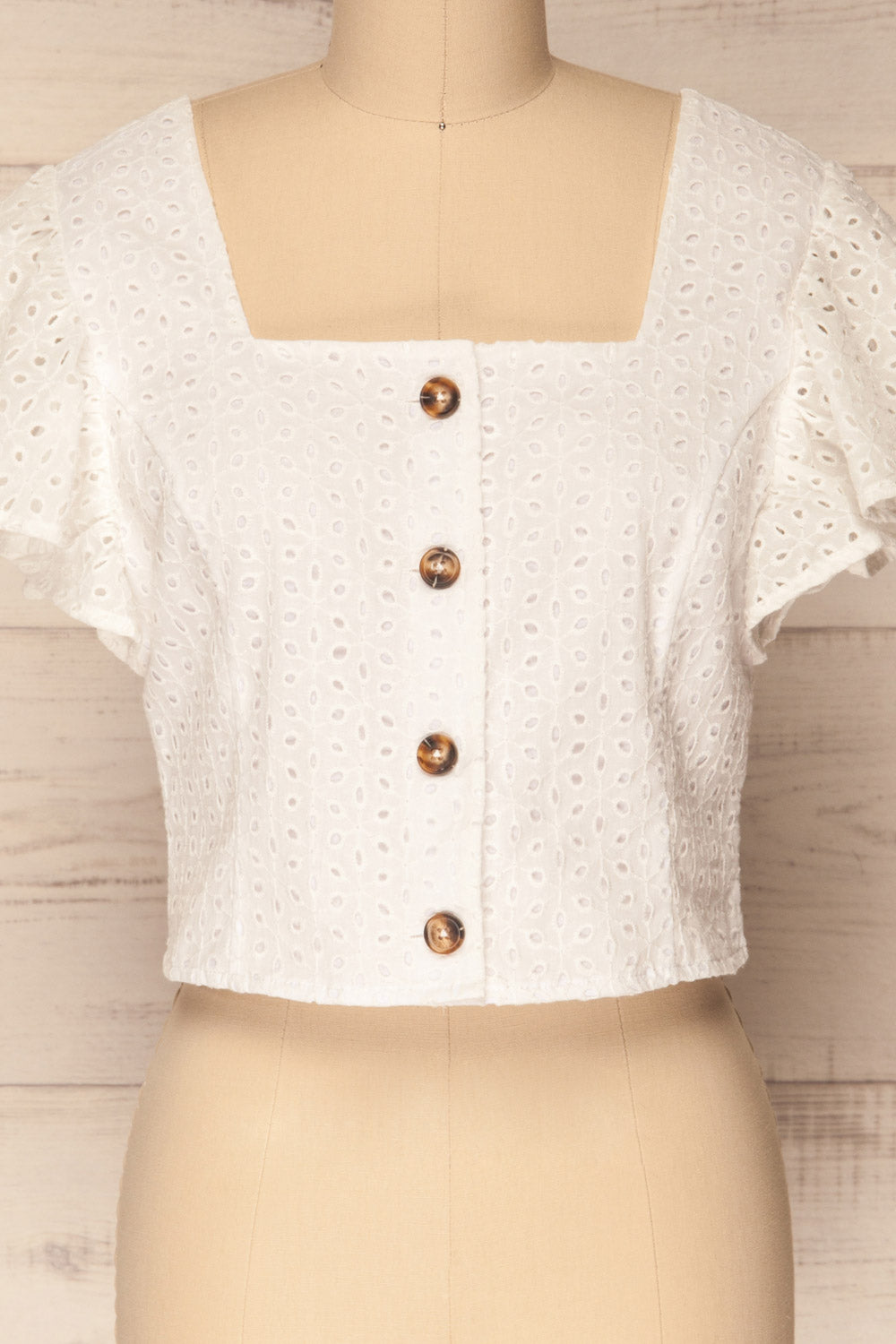 Olhao White Lace Button-Up Crop Top | La Petite Garçonne 2