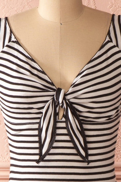 Omaira - Black and white striped fitted shirt