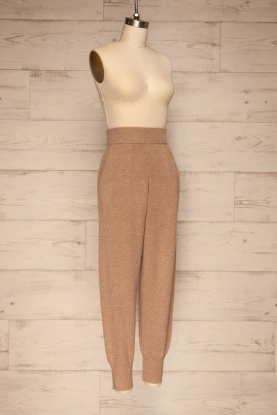 Ostrow Taupe Knitted Joggers w/ Pockets | La petite garçonne side view