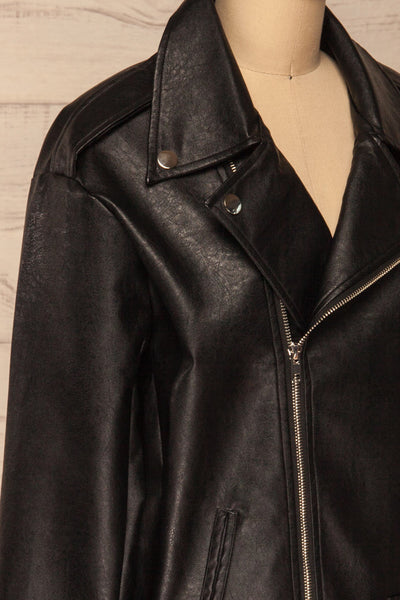 Ostrowiec Black Oversized Motorcycle Jacket | La petite garçonne side close-up