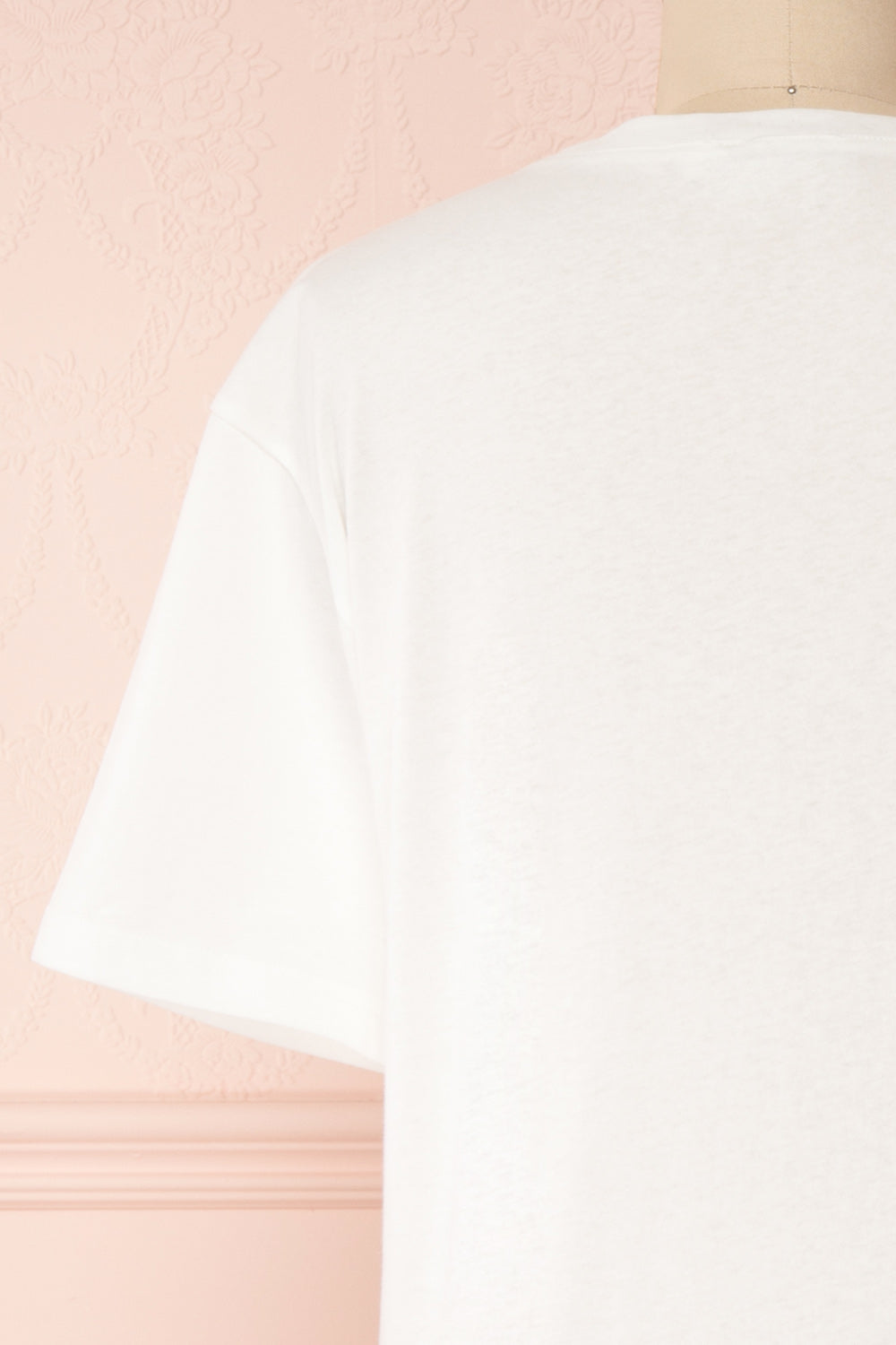 Parielle White T-Shirt w/ Center Print | Boutique 1861 back close-up