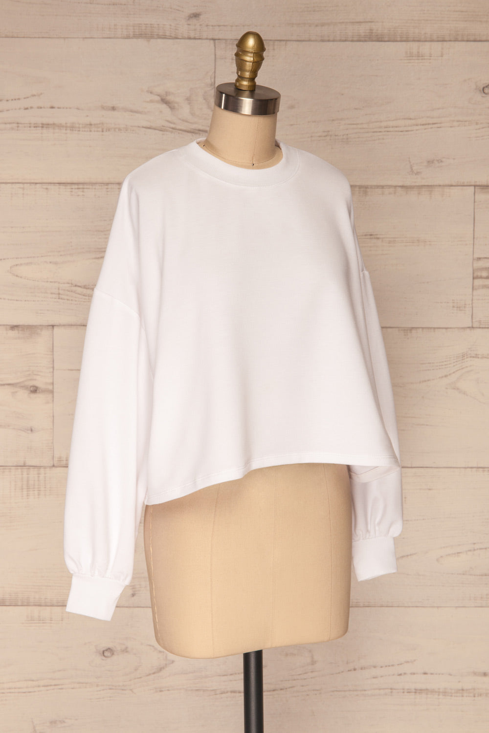 Pasklek White Long Sleeve Crop Top | La petite garçonne side view