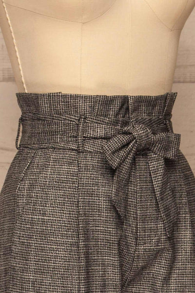Perugia Grey High-Waisted Tailored Pants | La petite garçonne side close-up