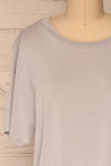 Pinhel Light Grey Basic Loose T-Shirt | La petite garçonne front close-up