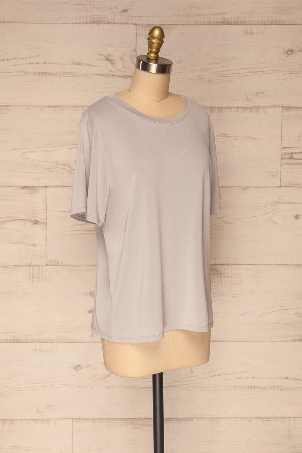 Pinhel Light Grey Basic Loose T-Shirt | La petite garçonne side view 