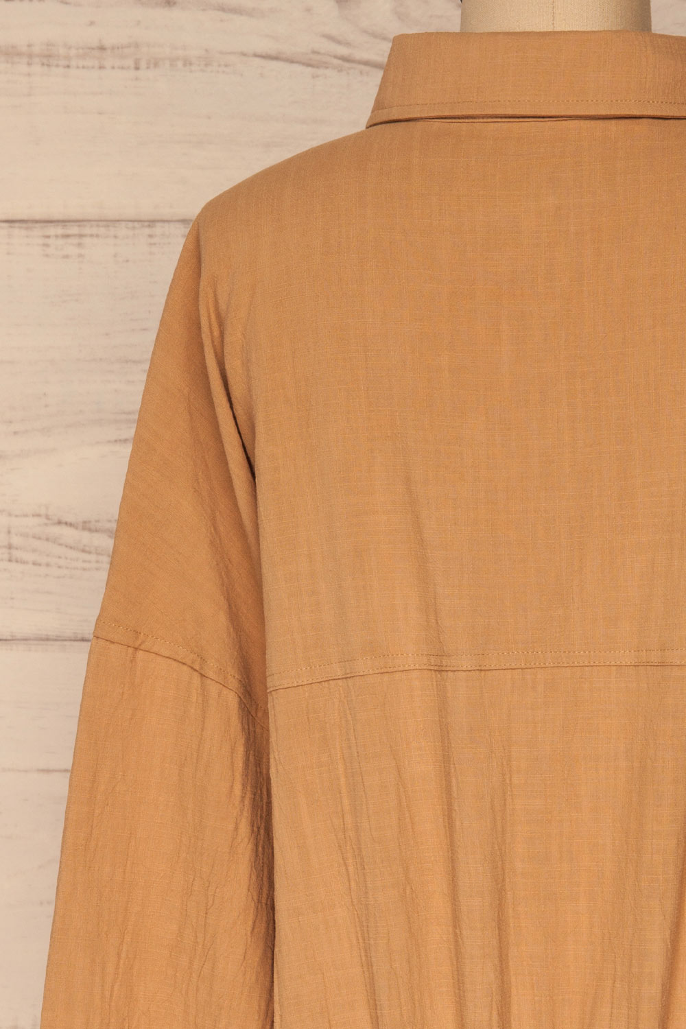 Podkowa Beige Long Sleeve Crop Shirt | La petite garçonne  back close-up