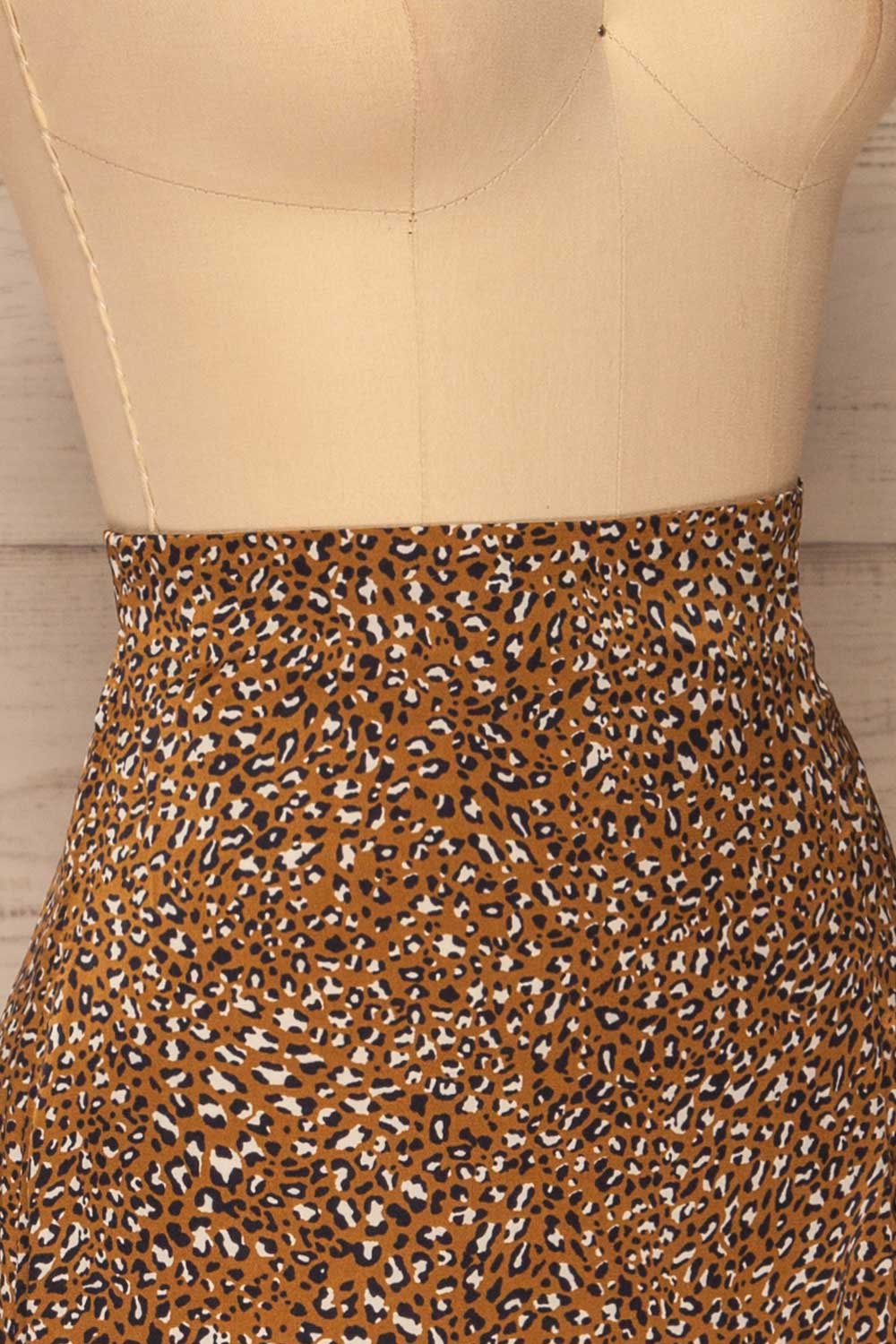 Poitiers Leopard Print Satin Skirt w/ Slit | La petite garçonne side close-up