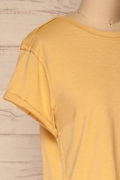 Quarreni Light Yellow Crop T-Shirt | La petite garçonne side close-up