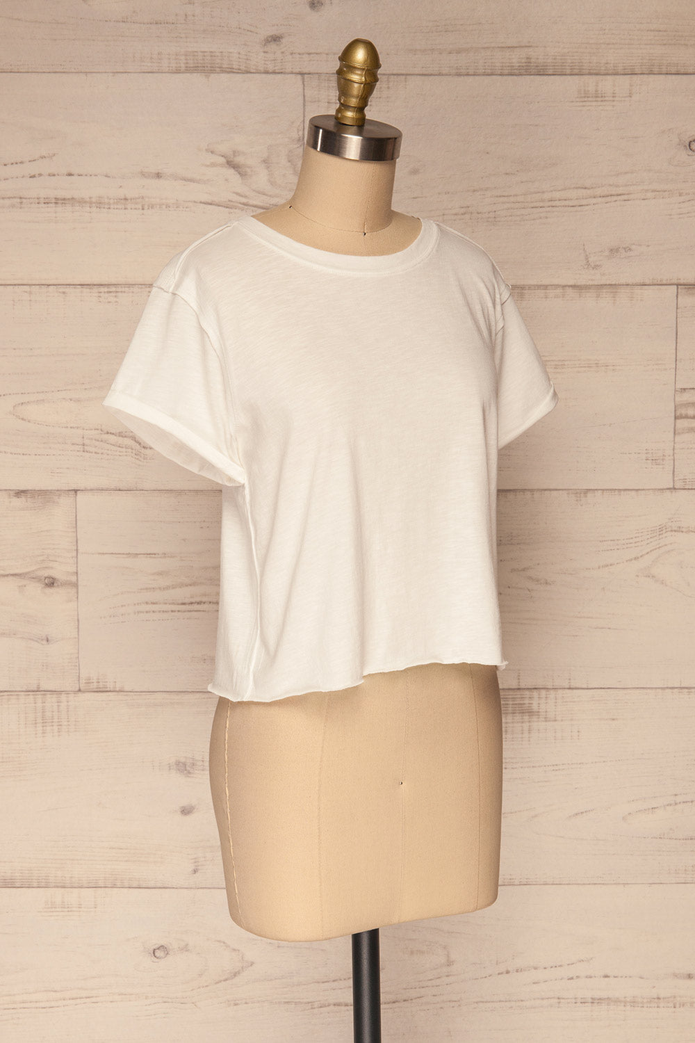 Quarreni White Crop T-Shirt | La petite garçonne side view