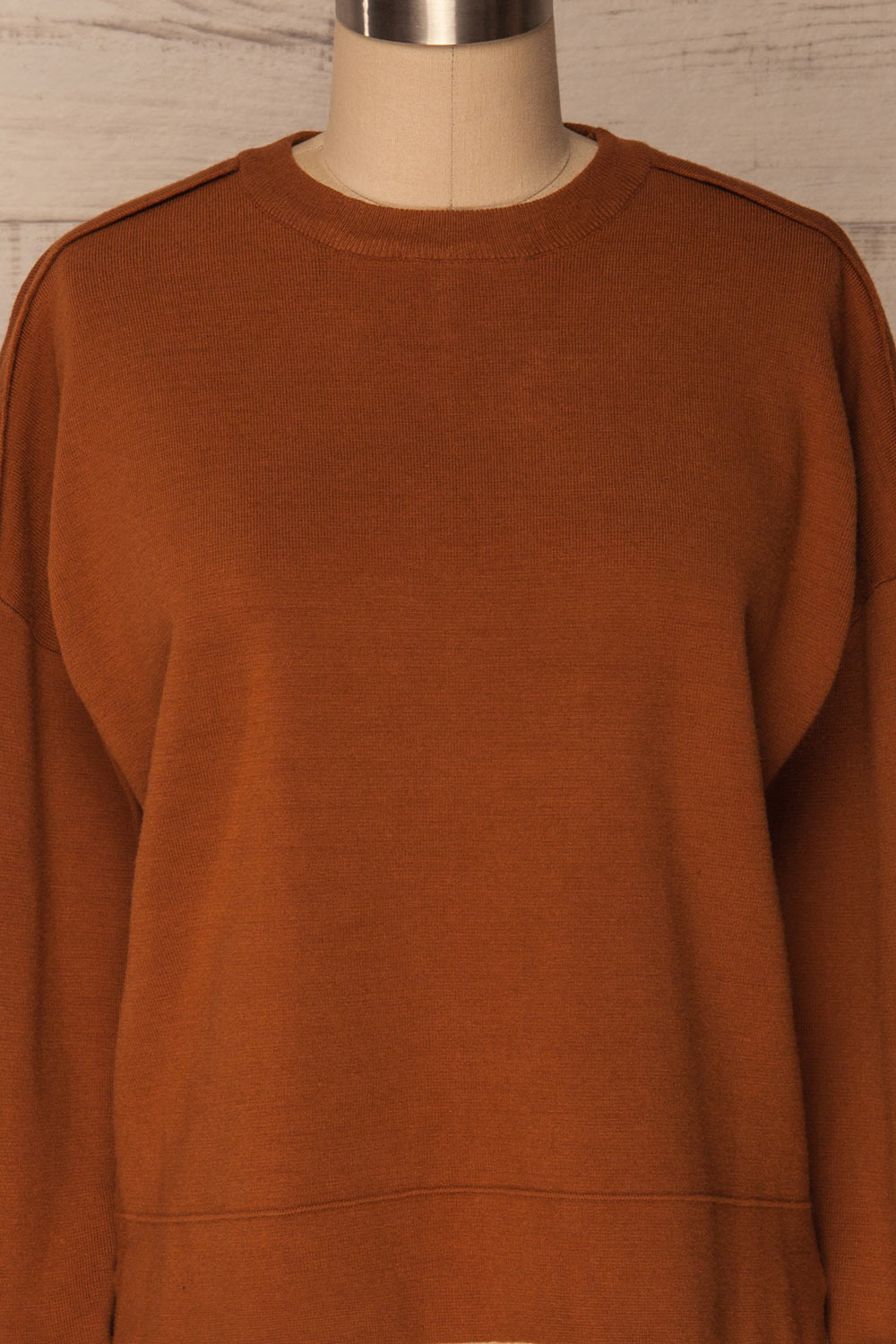 Quiliano Loose Tan Long Sleeved Sweater | La Petite Garçonne 2