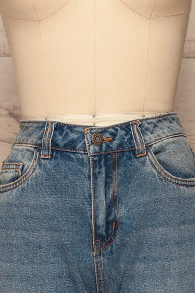 Ranchi Washed Blue High Waisted Straight Jeans | La Petite Garçonne front close-up