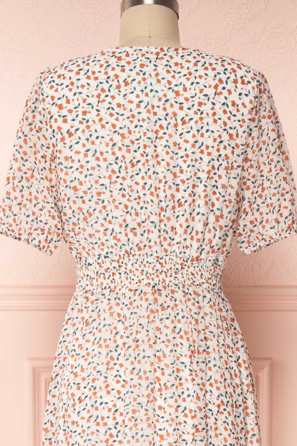  Raunui Cream Floral Button-Up A-Line Dress  | BACK CLOSE UP | Boutique 1861