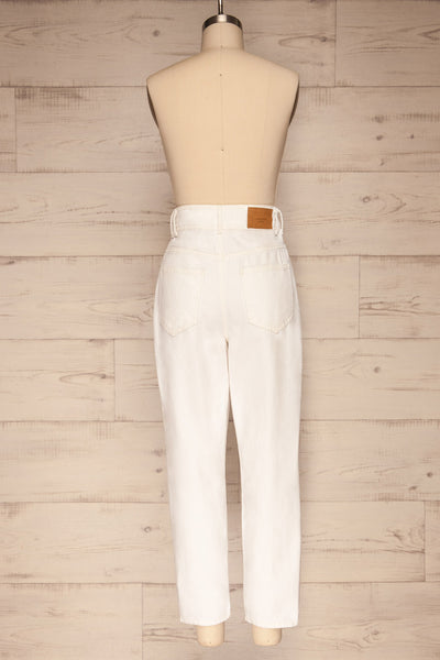 Ravenna White Mom Jeans w/ Pockets | La petite garçonne back view