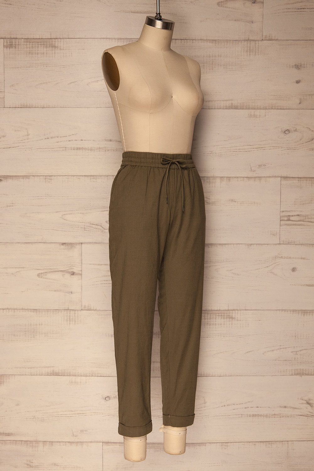 Reigate Olive Green Tapered Summer Pants | La Petite Garçonne