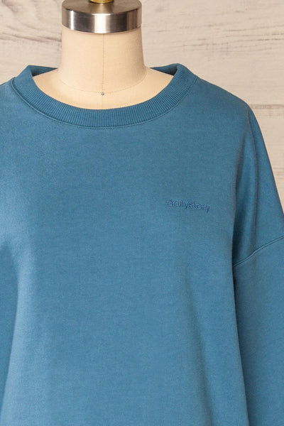 Ruby Crewneck Blue Oversized Sweater | La petite garçonne front close up