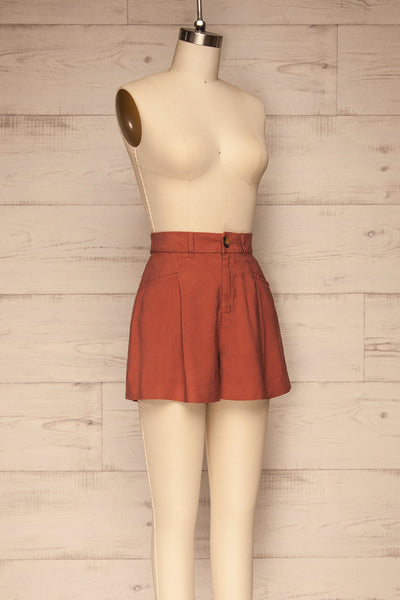 Ruciane Rust Orange High-Waisted Shorts | La petite garçonne side view