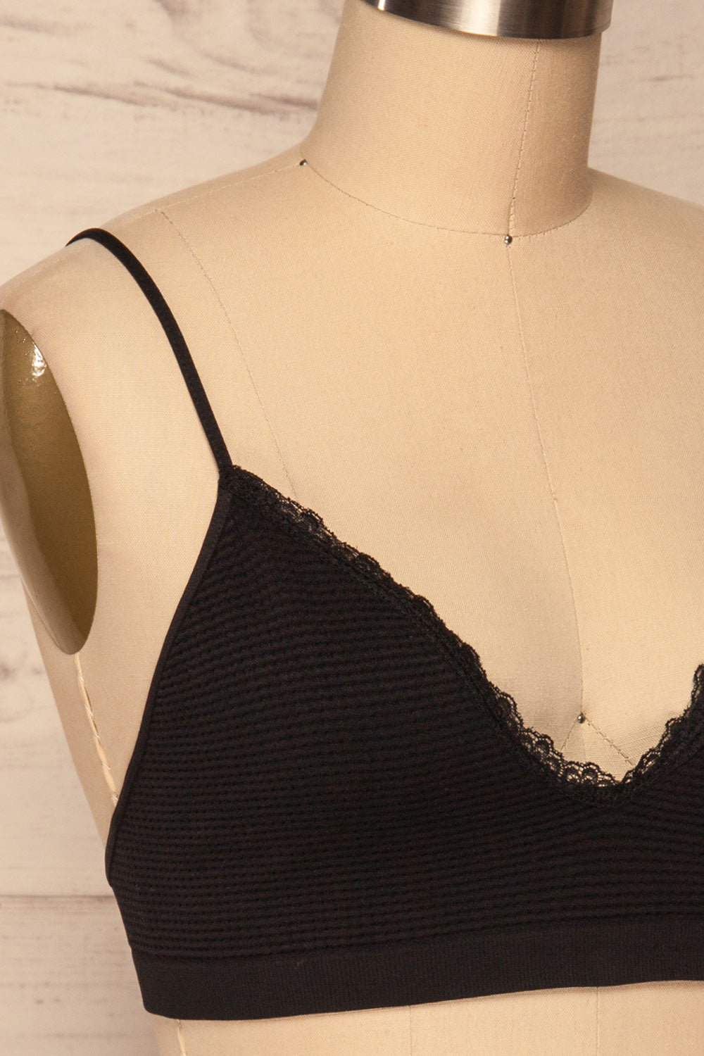 Rumia Black Lace Neckline Bralette | La petite garçonne side close up