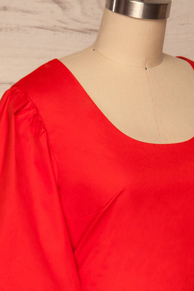 Rydzyna Red Short-Sleeved Crop Top | La petite garçonne side close up