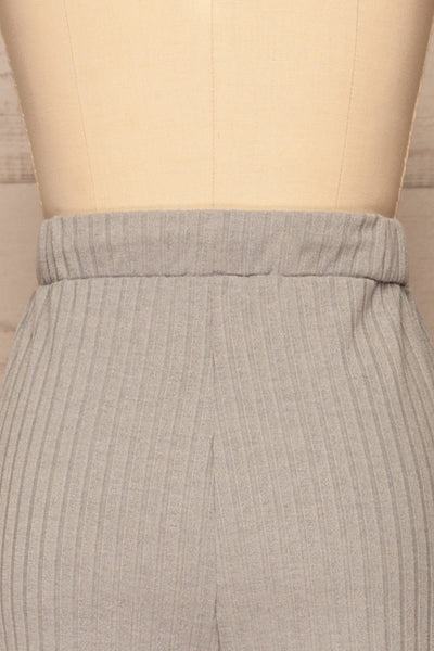 Set Shelyza Grey Crop Top & Pants | La petite garçonne back pants close-up