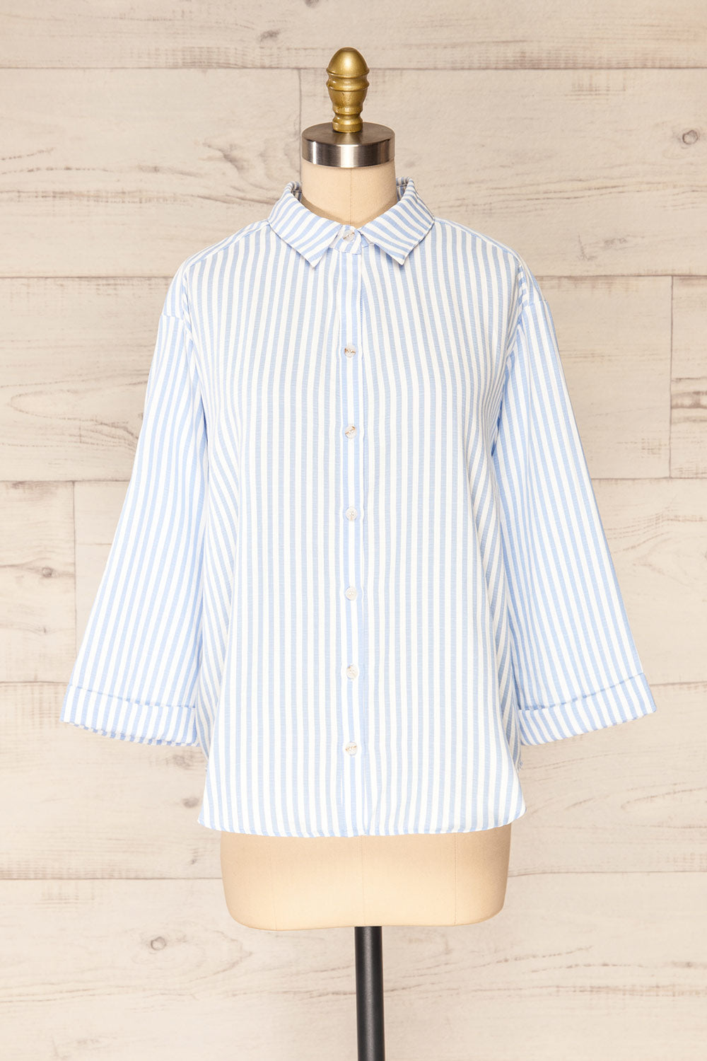 Set Ciney Blue Stripped Shorts & 3/4 Sleeve Shirt | La petite garçonne top front view 